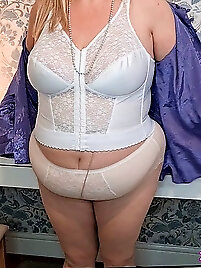 Erotic mamas are taking off their dress for a photoshoot